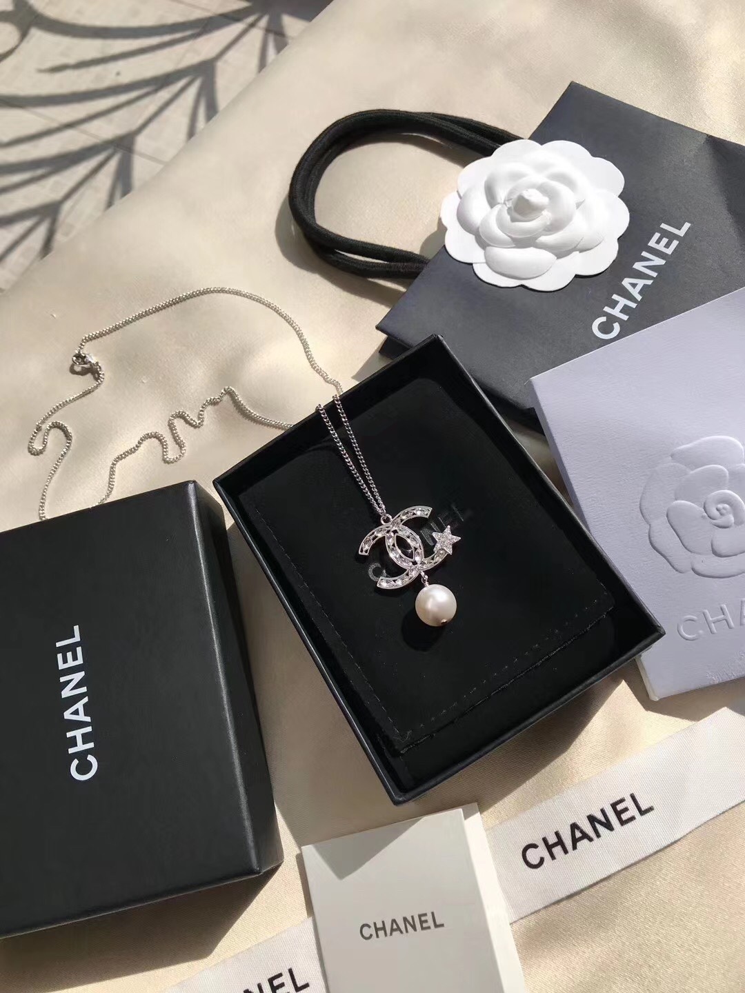 Chanel Necklace Gold L