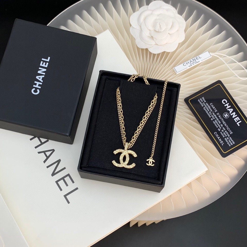 Chanel Necklace L