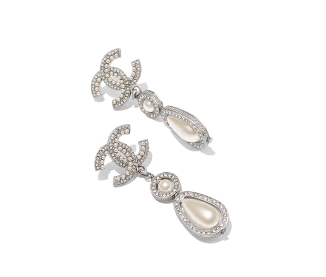 Chanel Earrings Pearl Inlaid L