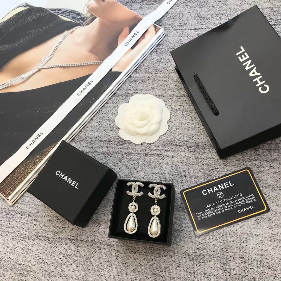 Chanel Earrings Pearl Inlaid L