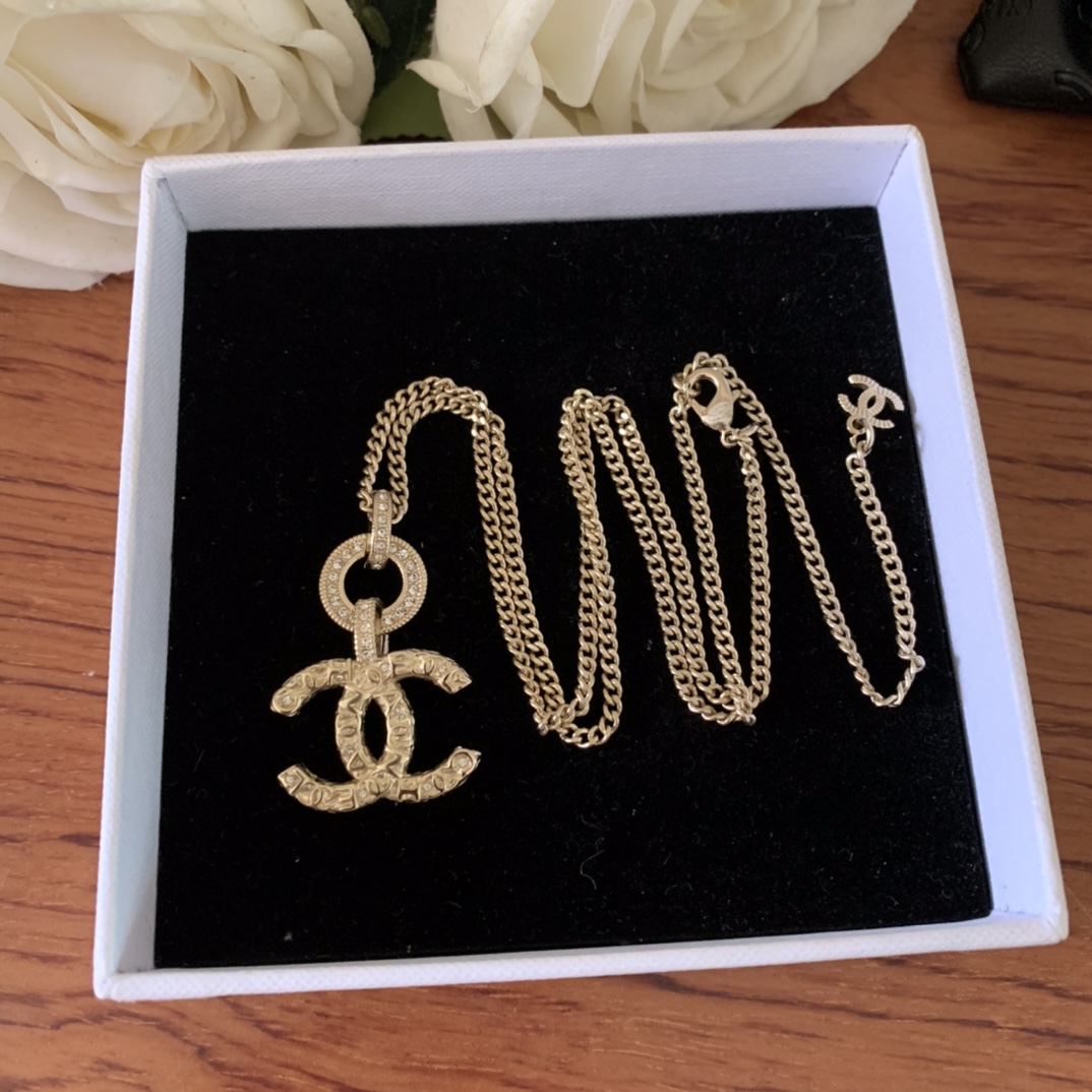 Chanel Necklace L