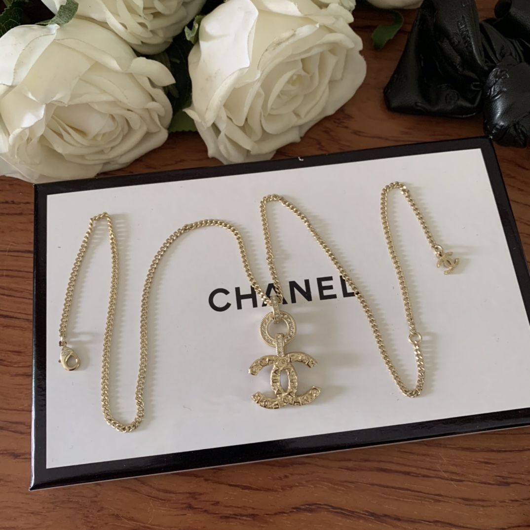 Chanel Necklace L