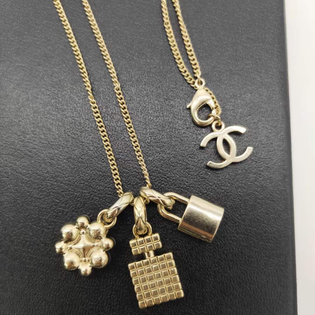 Chanel Necklace L