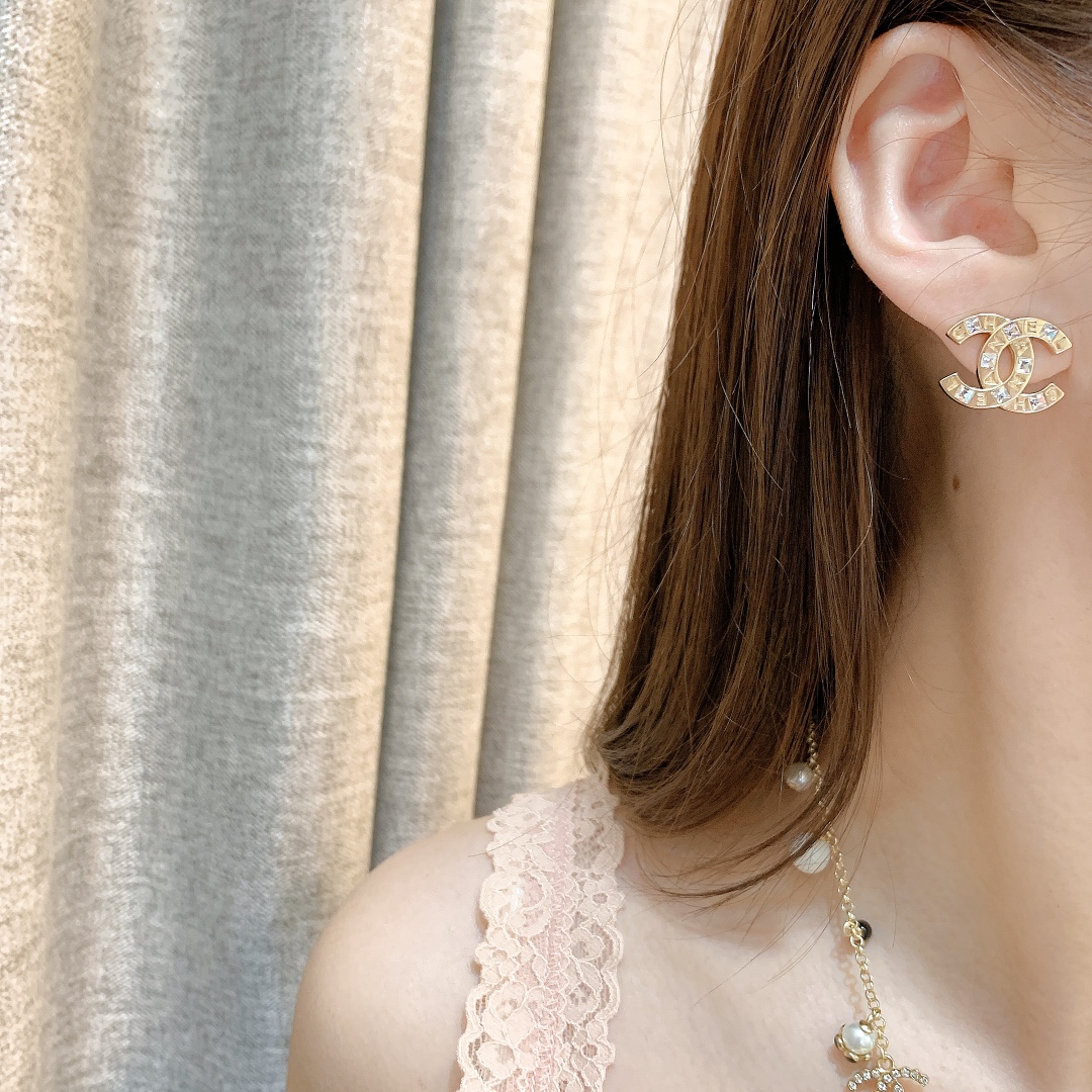 Chanel Earrings L