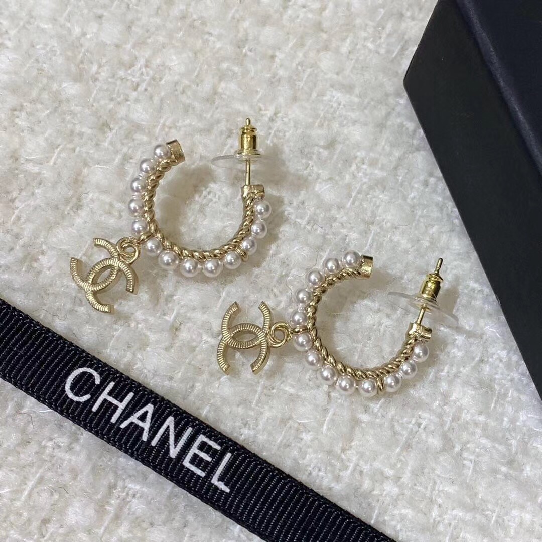 Chanel Earrings Pearl L