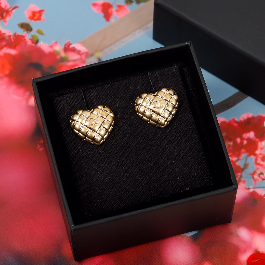 Chanel Earrings L