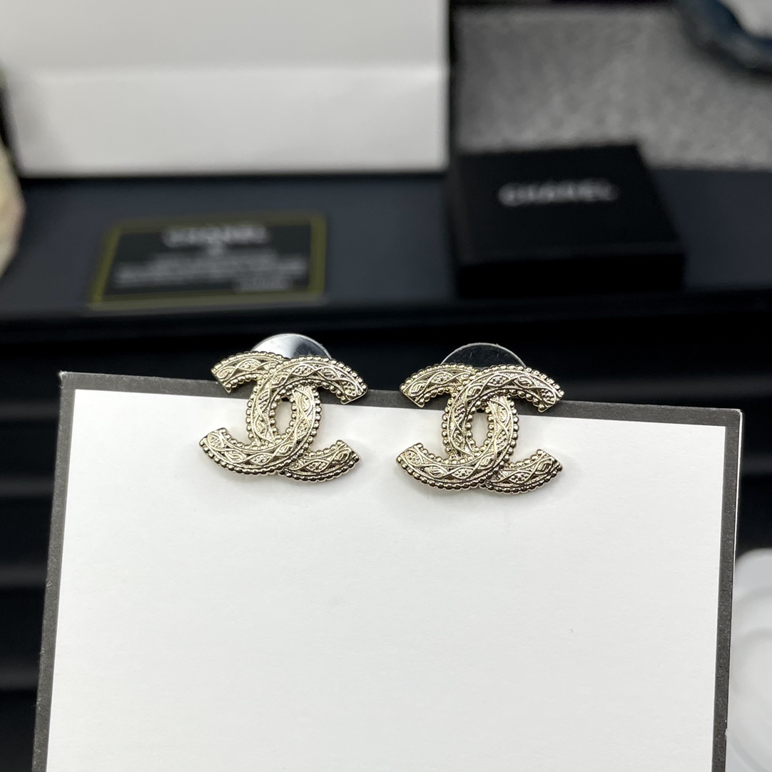 Chanel Earrings L
