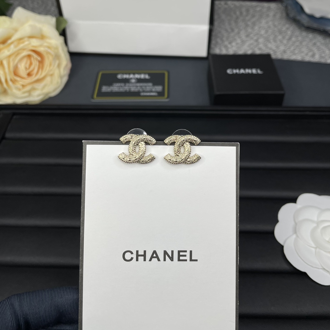 Chanel Earrings L