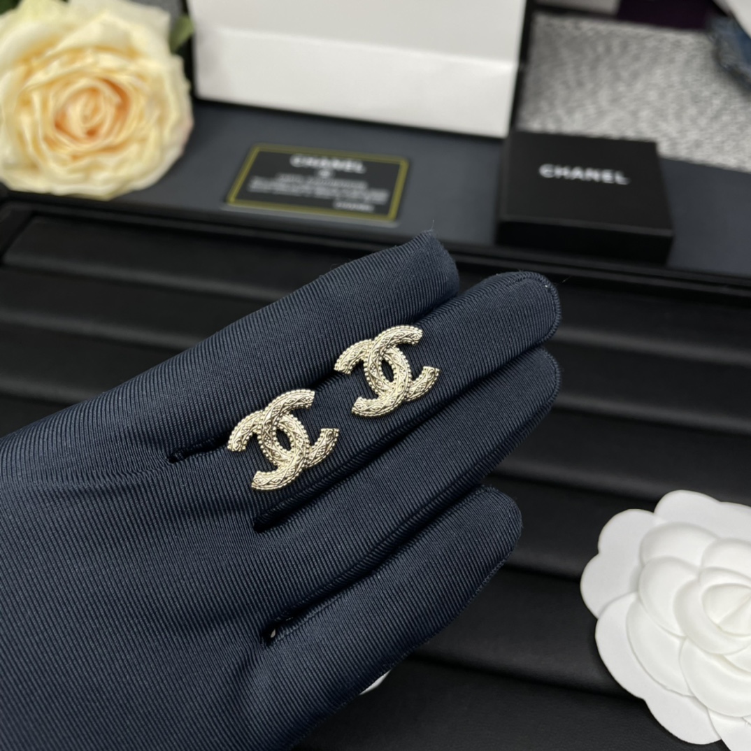 Chanel Earrings L