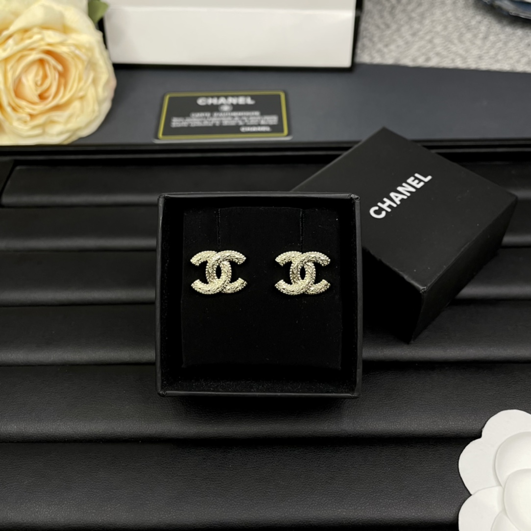 Chanel Earrings L