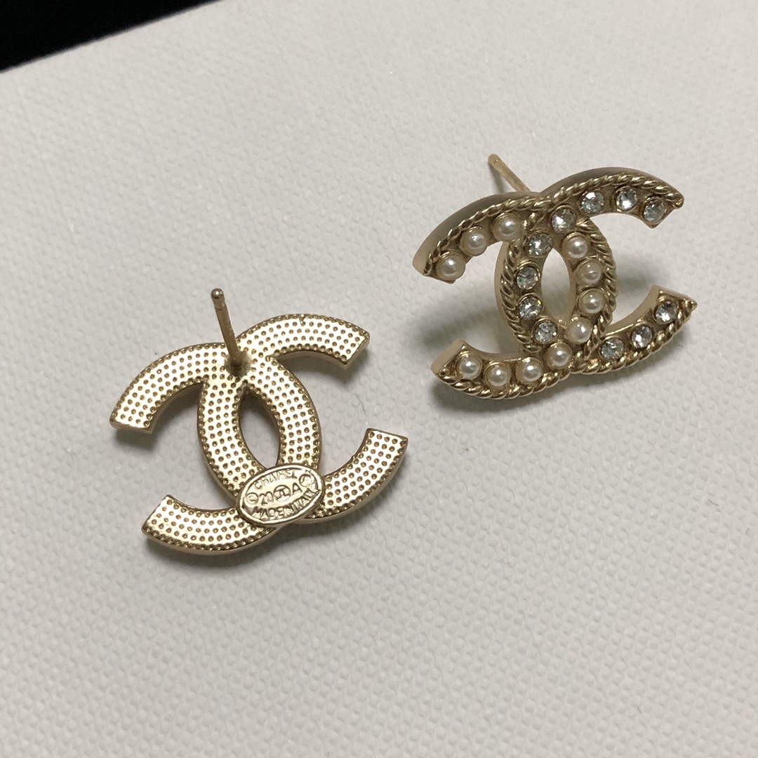 Chanel Earrings Pearl Inlaid L