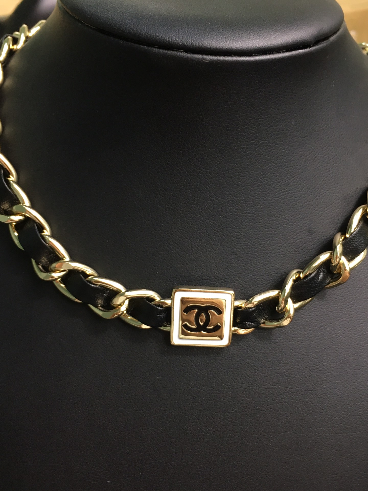 Chanel Necklace Black L