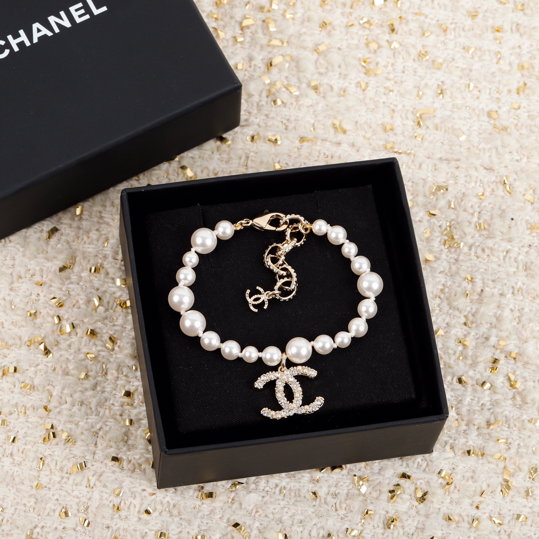 Chanel Bracelet Pearl L