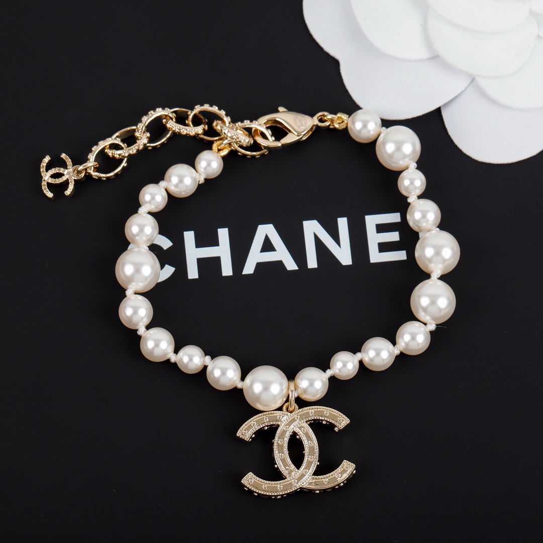 Chanel Bracelet Pearl L