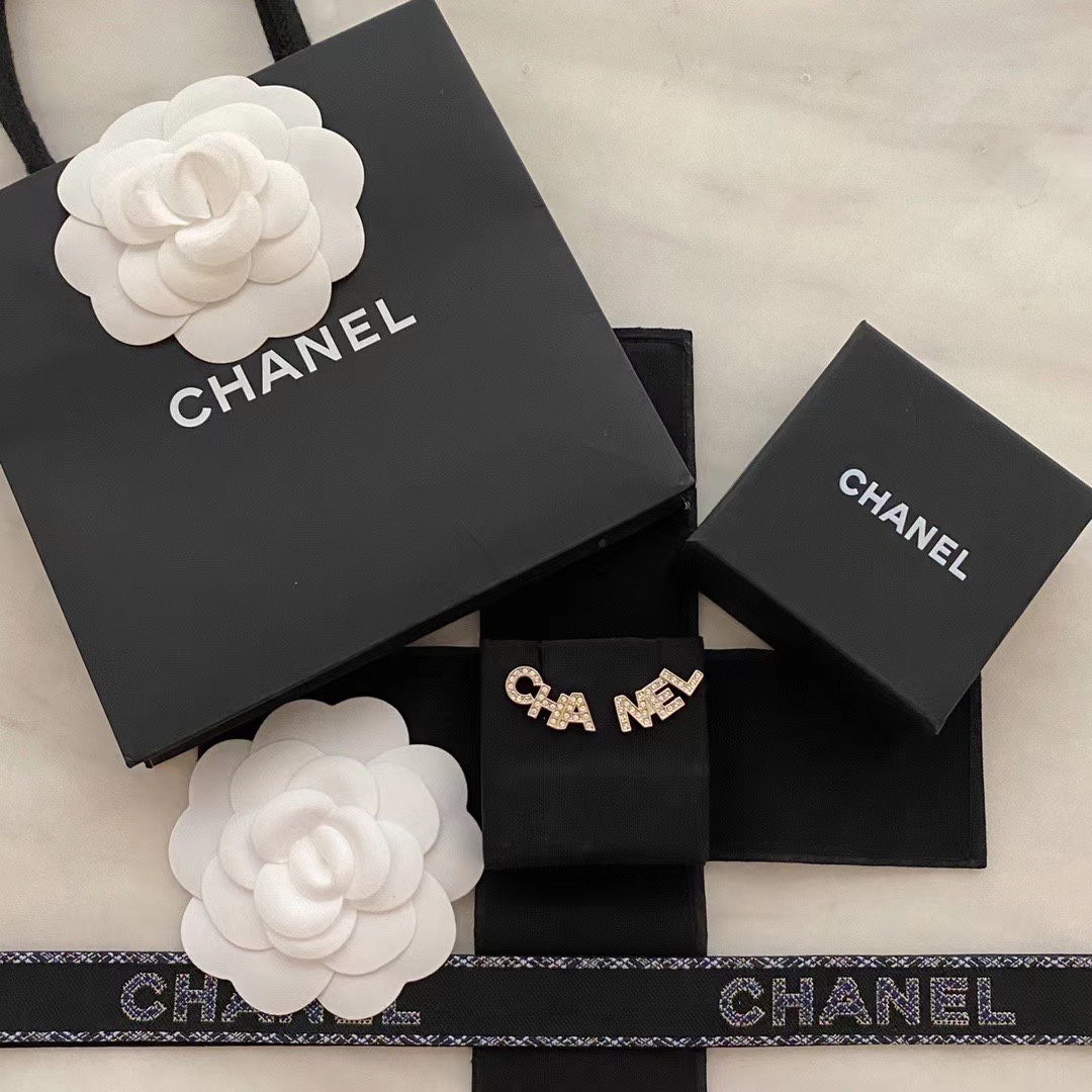 Chanel Earrings L