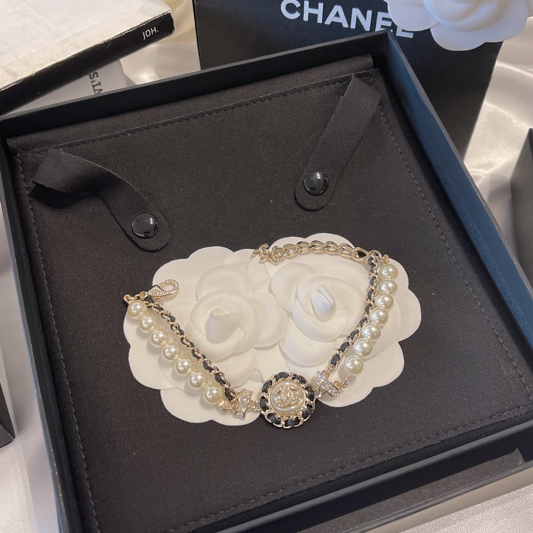 Chanel Bracelet Pearl Black Inlaid L
