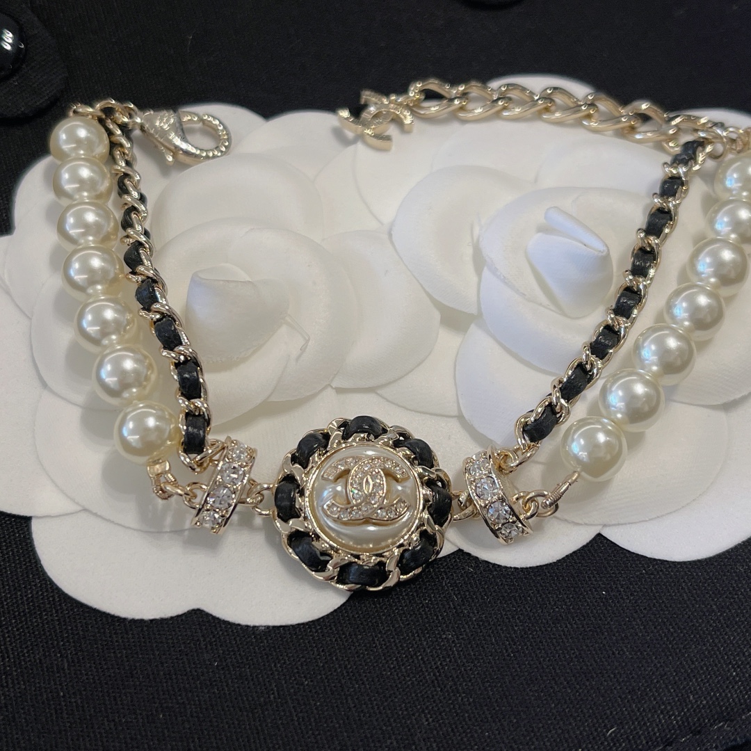 Chanel Bracelet Pearl Black Inlaid L