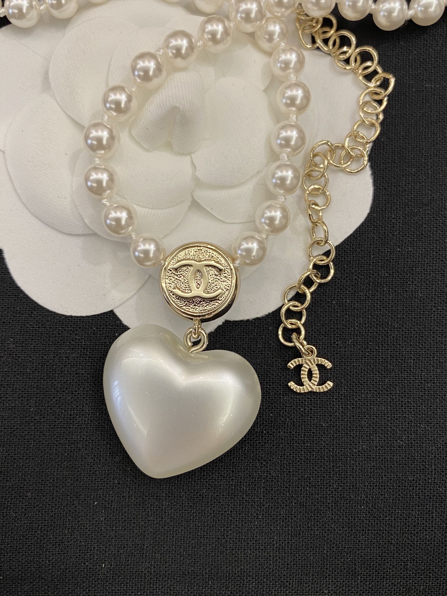 Chanel Necklace Pearl White