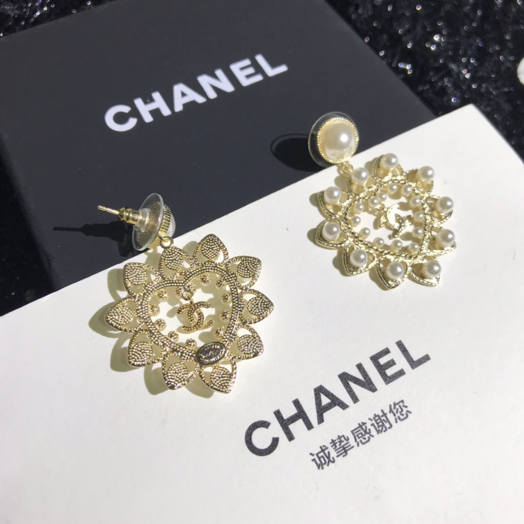 Chanel Earrings L