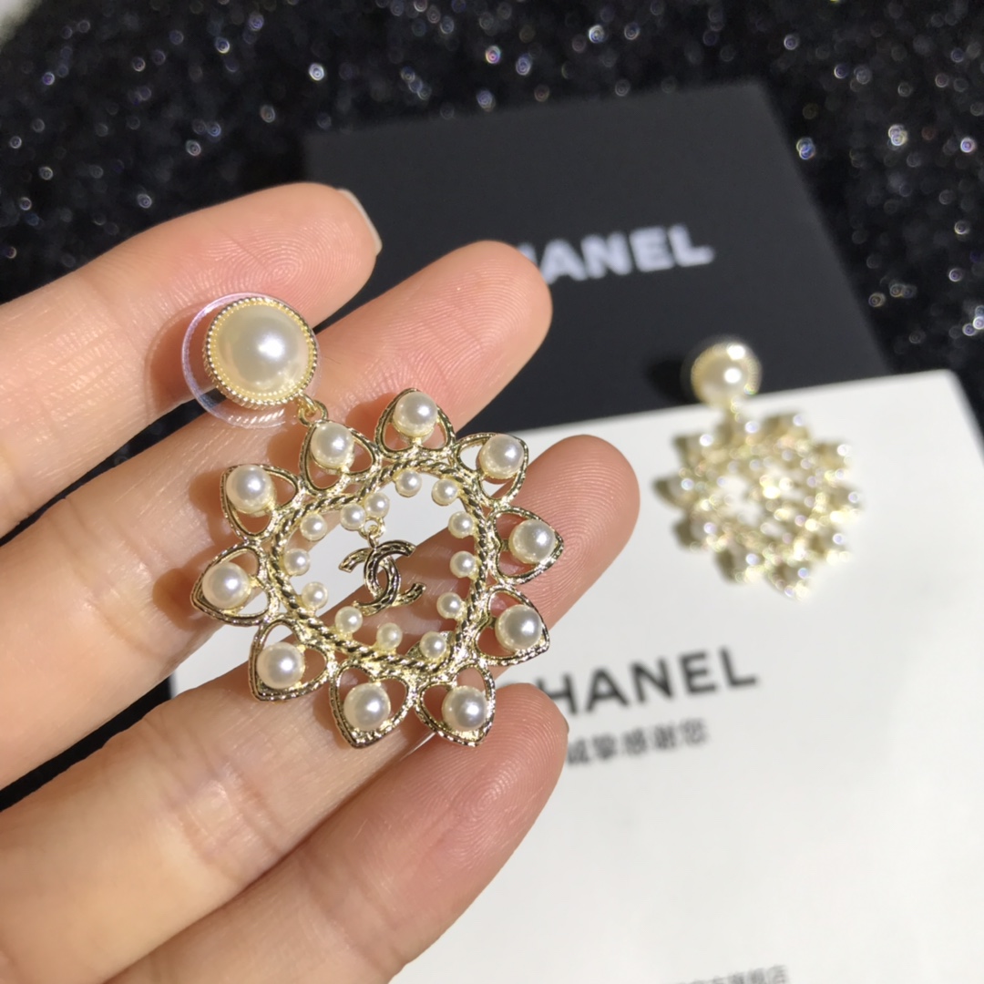 Chanel Earrings L