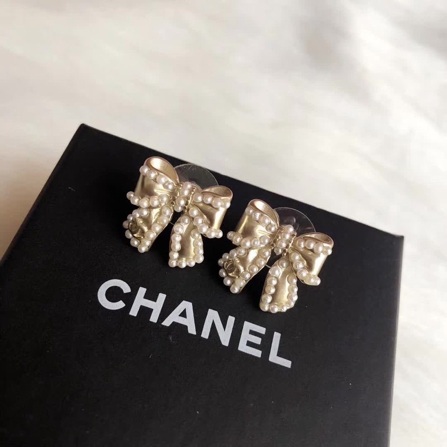 Chanel Earrings Silver S-l