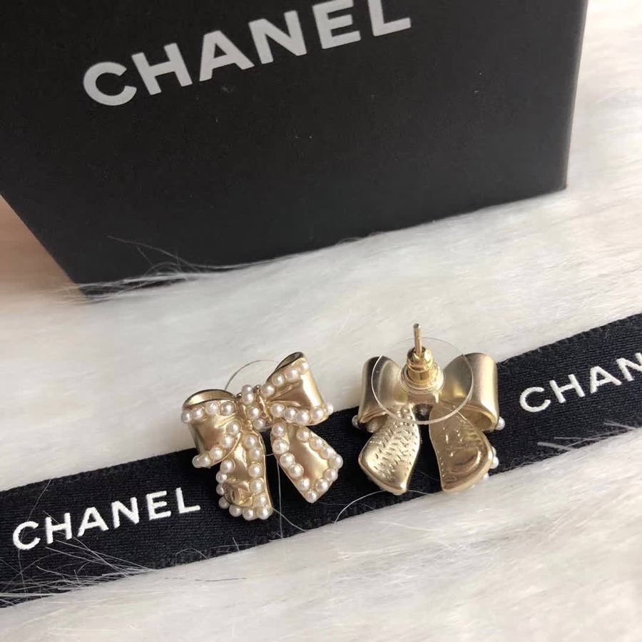 Chanel Earrings Silver S-l
