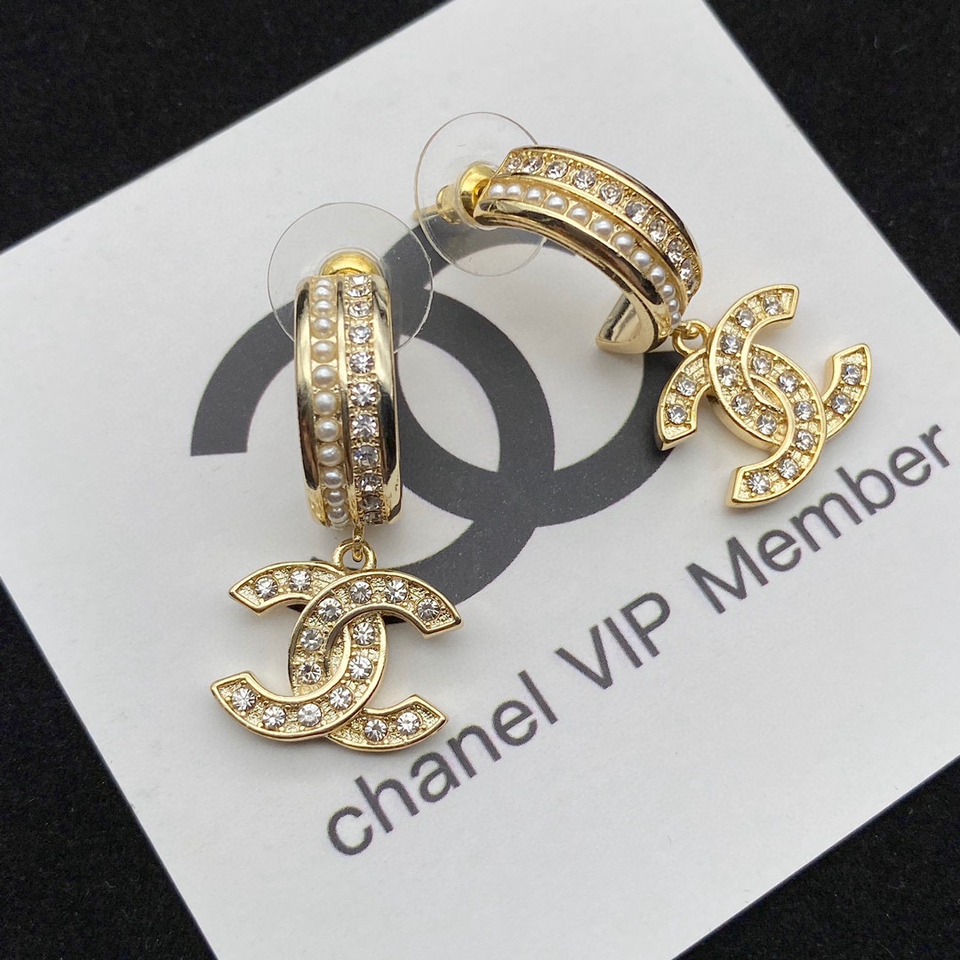 Chanel Earrings Pearl L