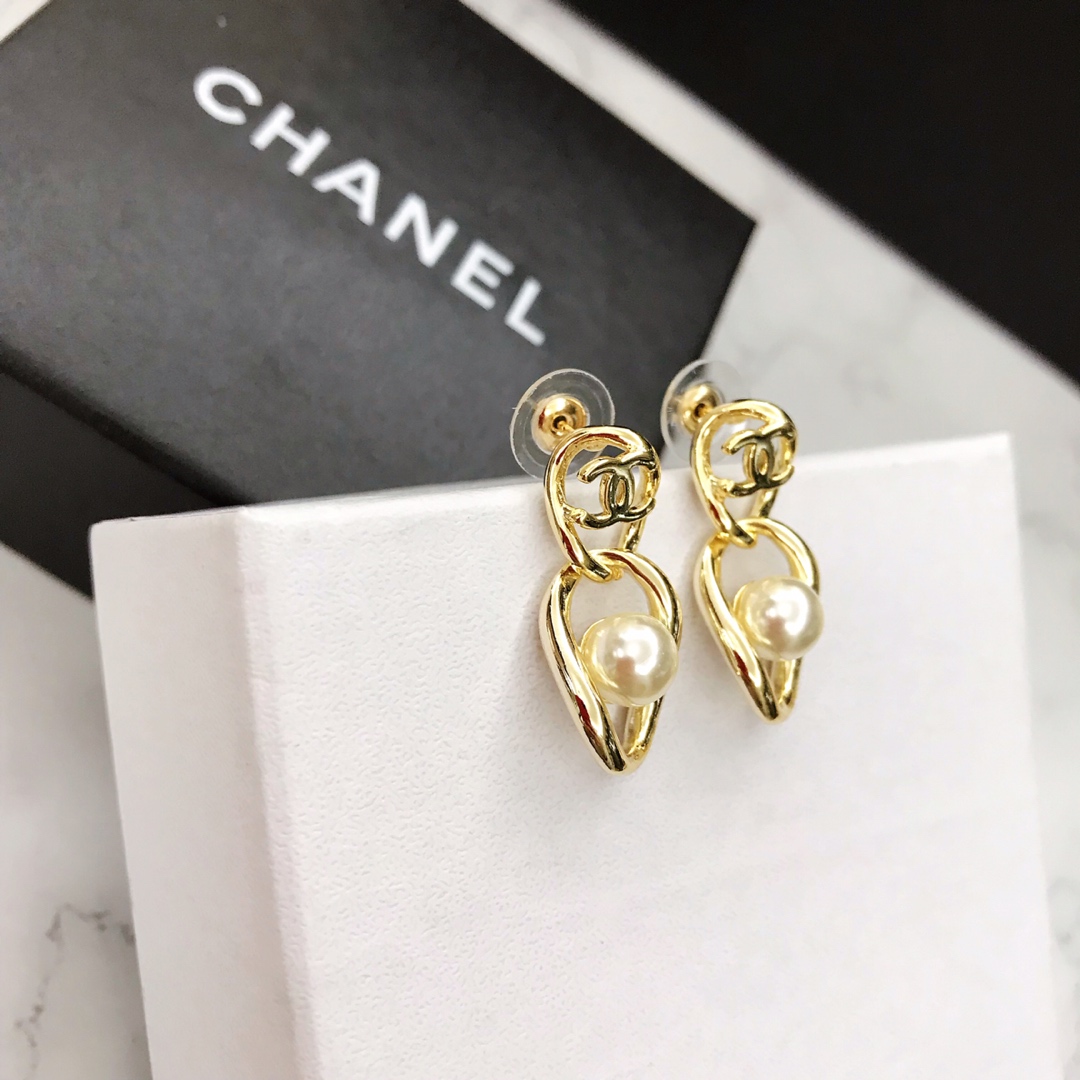 Chanel Earrings L