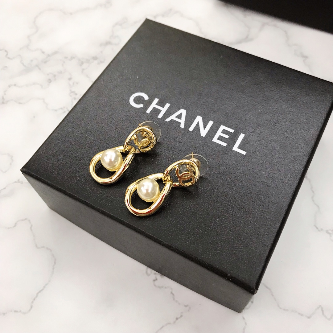 Chanel Earrings L