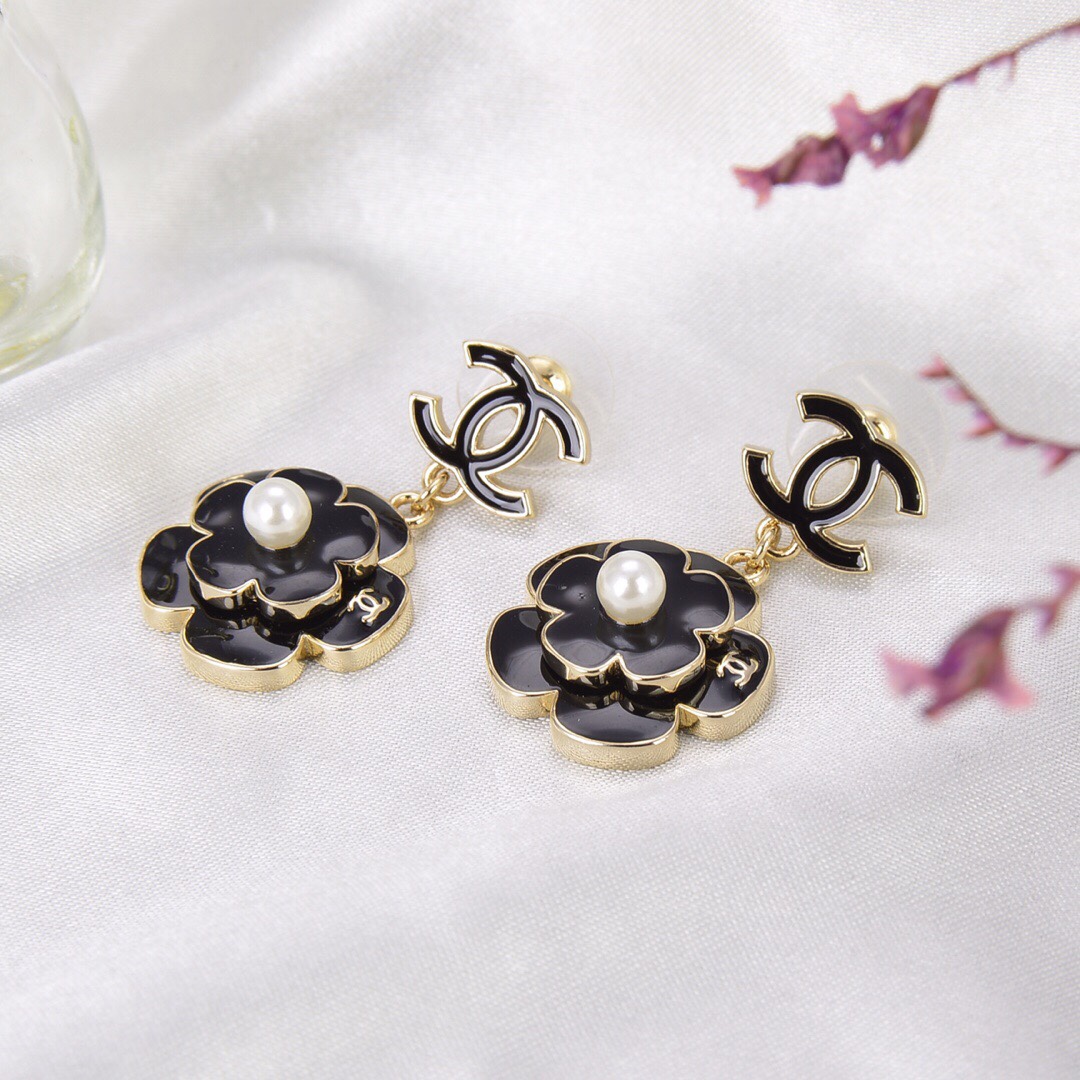 Chanel Earrings L