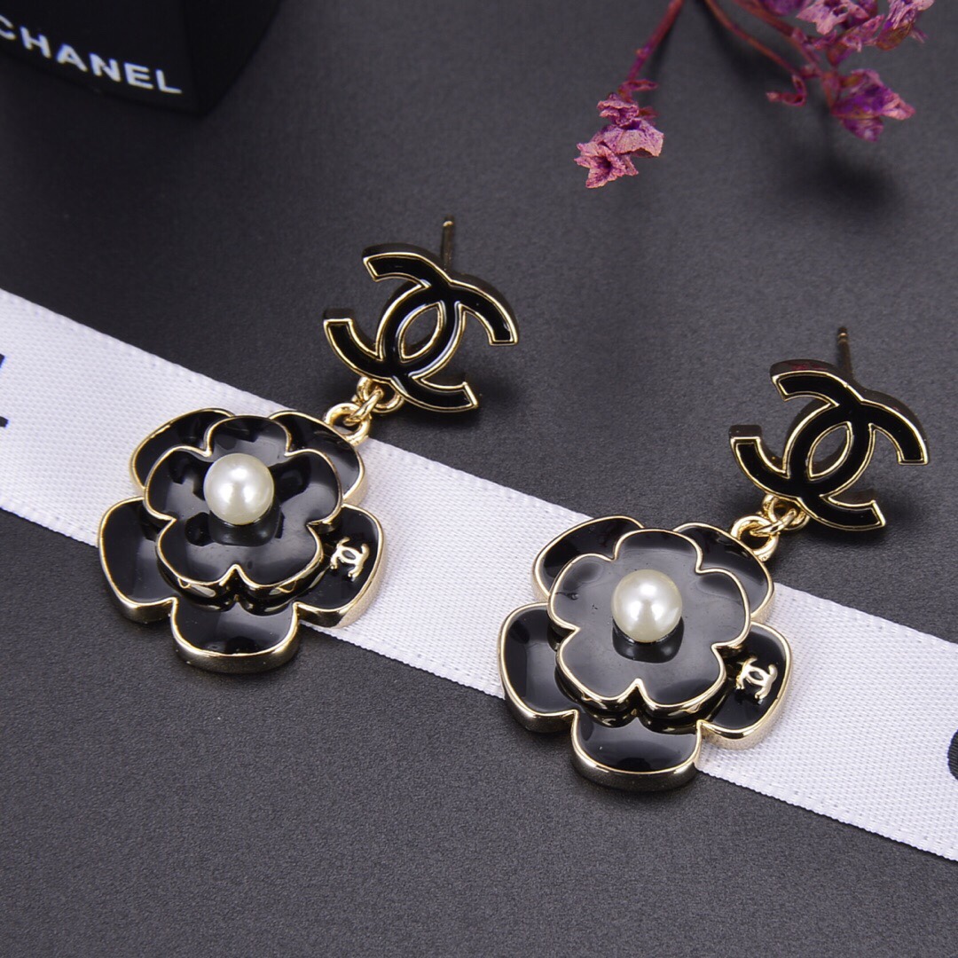 Chanel Earrings L