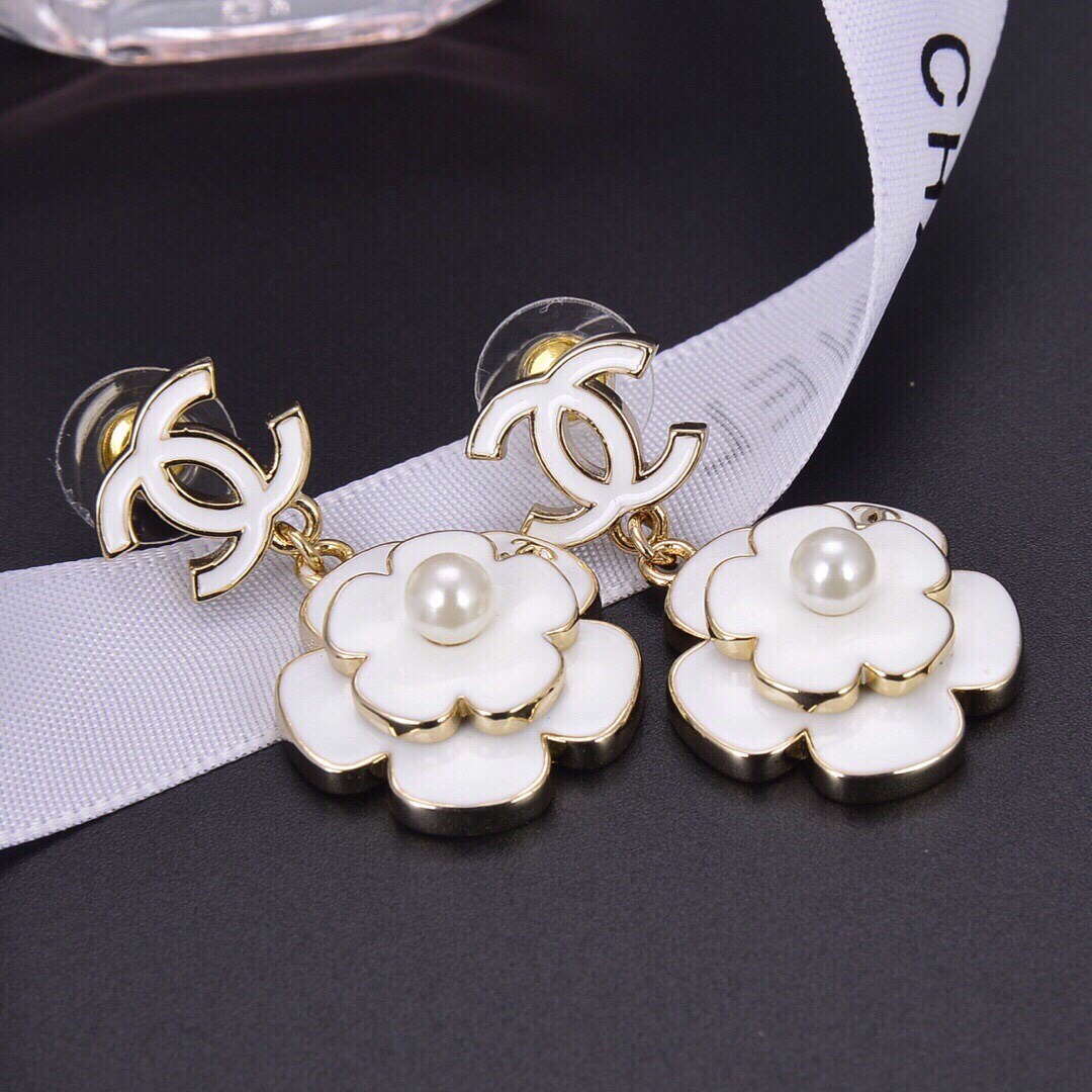 Chanel Earrings L