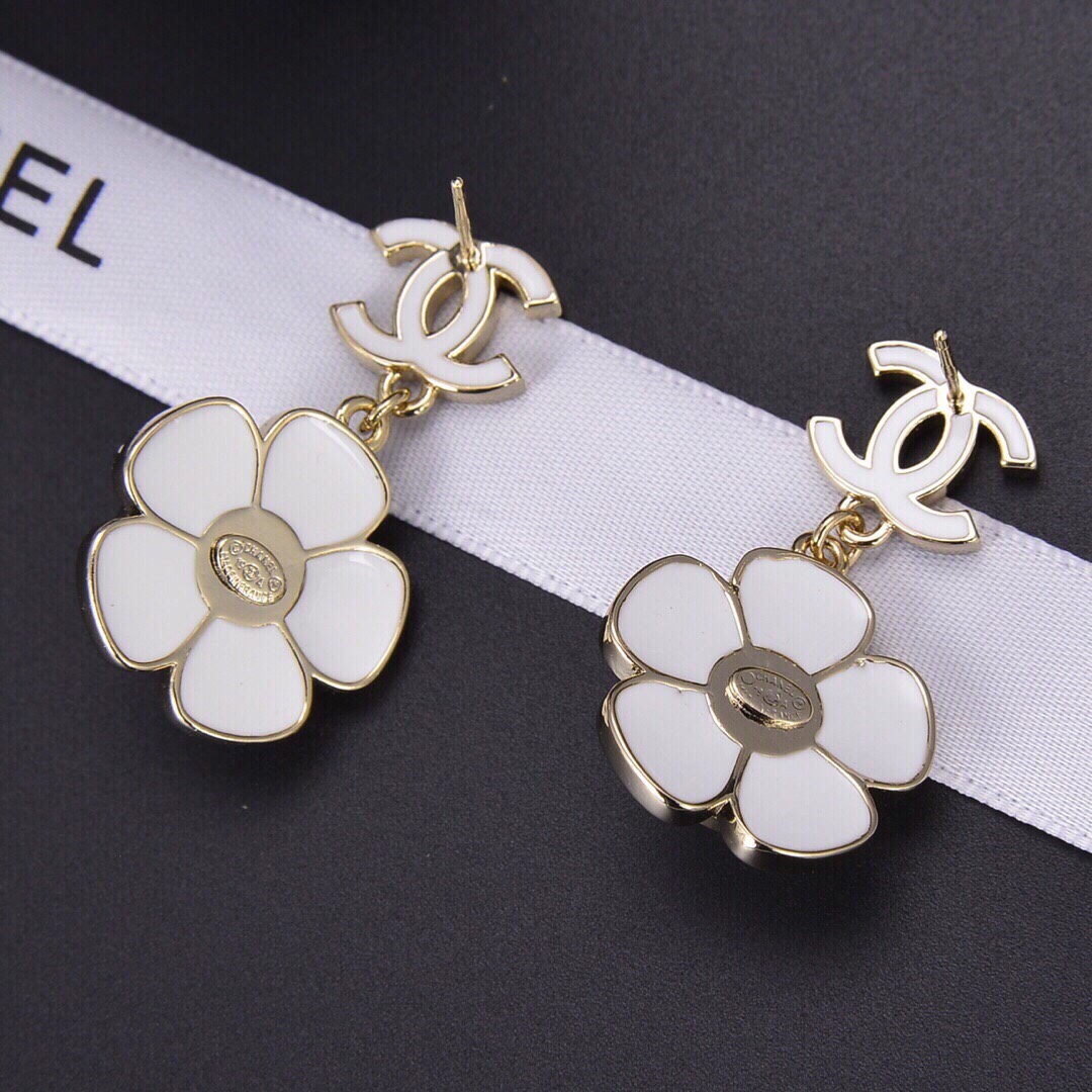Chanel Earrings L