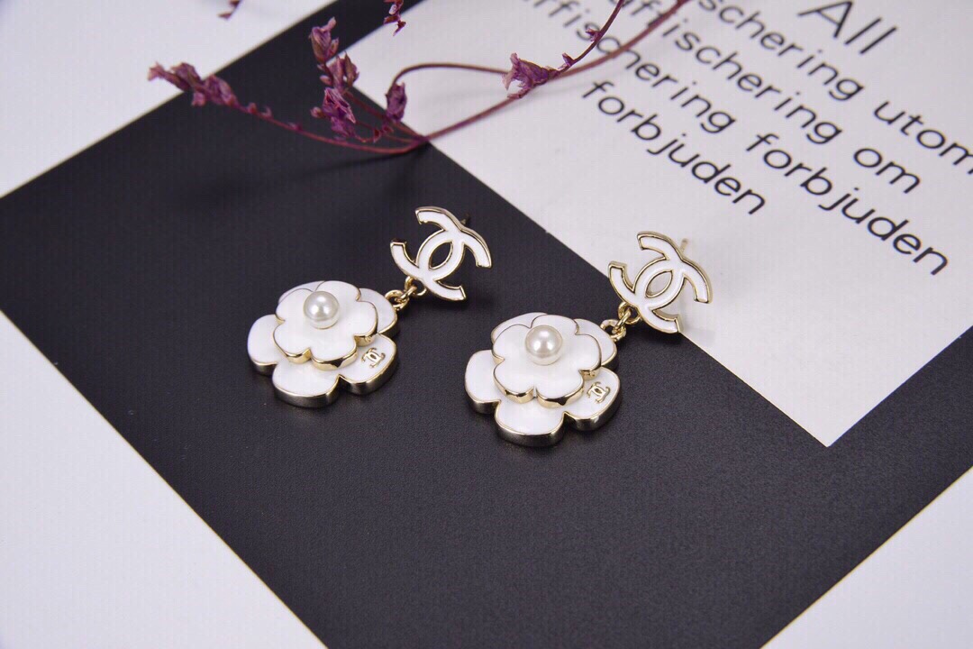 Chanel Earrings L