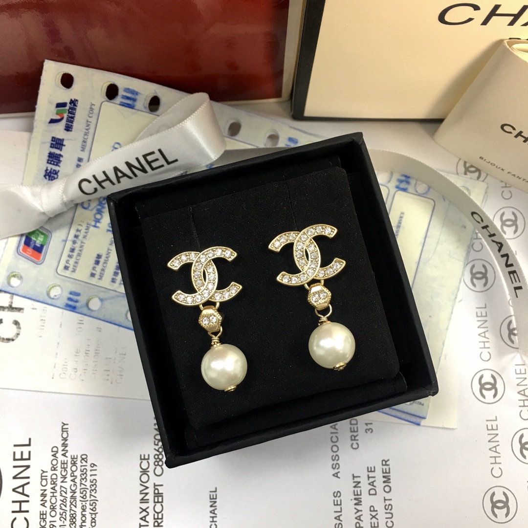 Chanel Earrings Pearl L