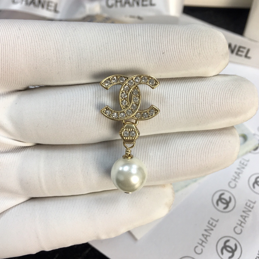 Chanel Earrings Pearl L