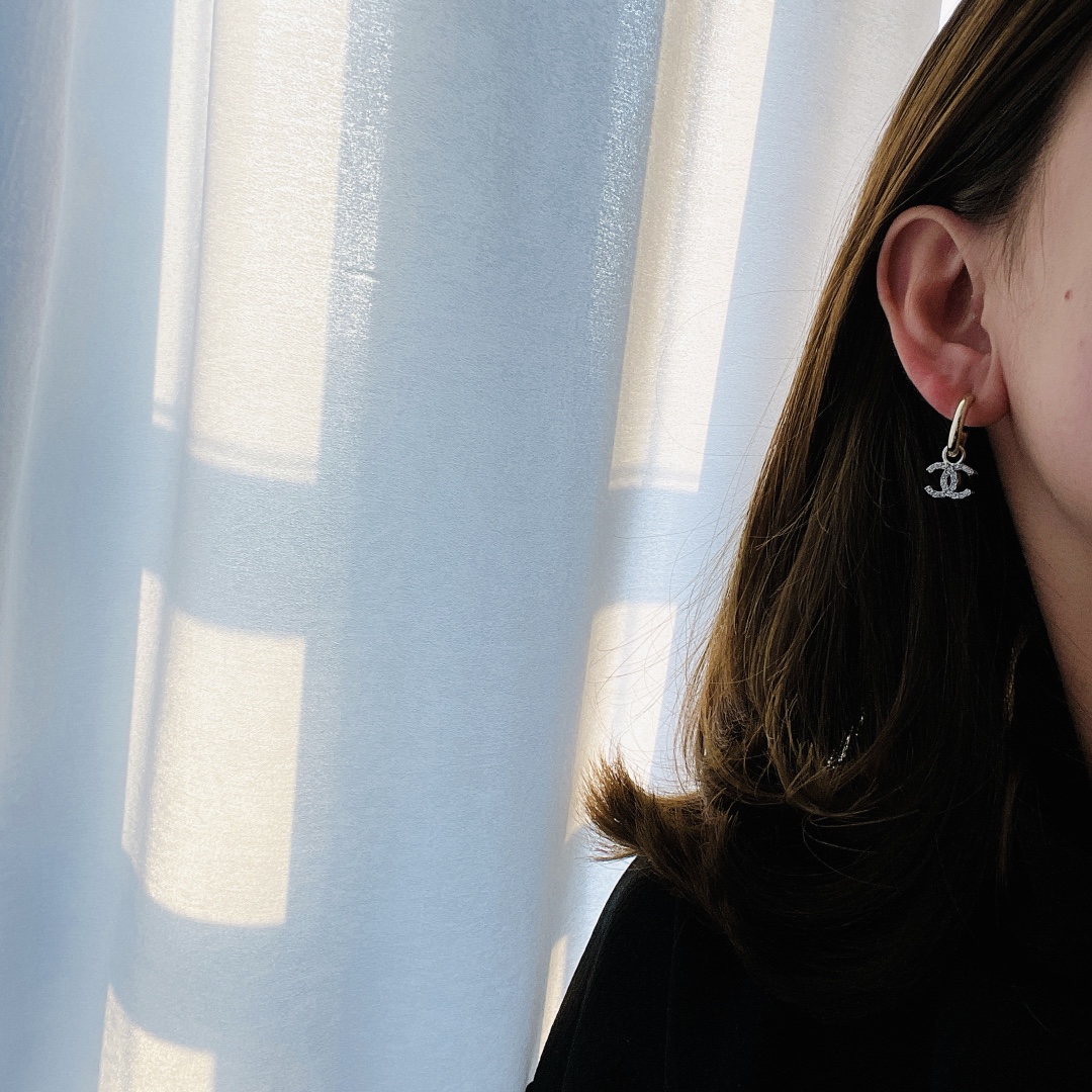 Chanel Earrings Silver S-l