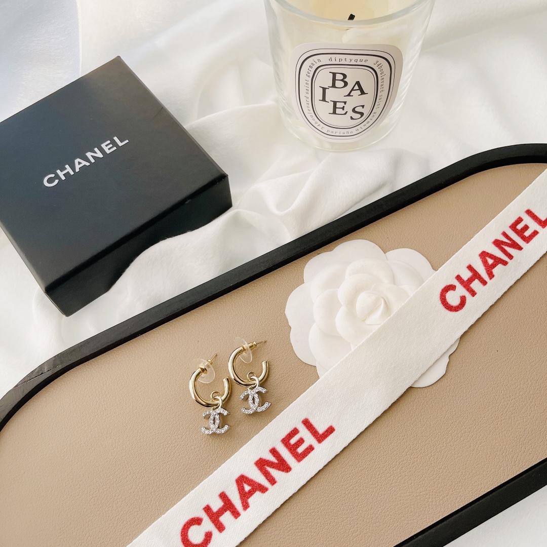Chanel Earrings Silver S-l