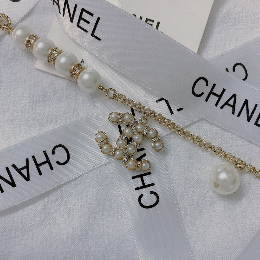 Chanel Bracelet Pearl L