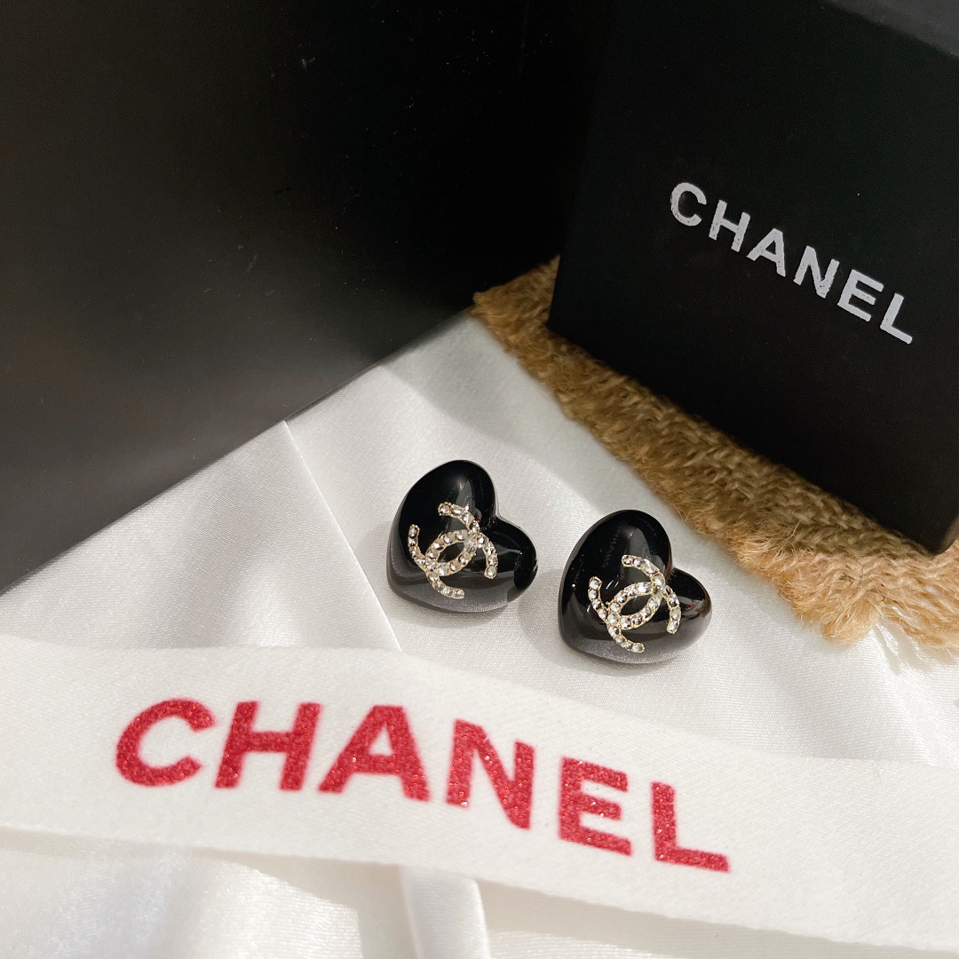 Chanel Earrings Silver S-l