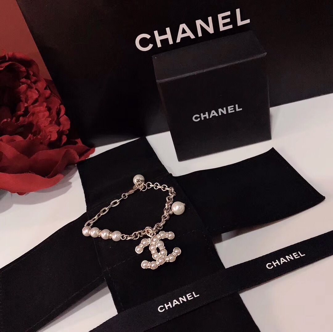 Chanel Bracelet Pearl L