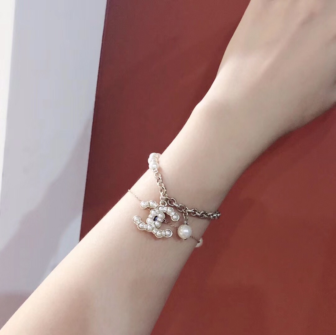Chanel Bracelet Pearl L