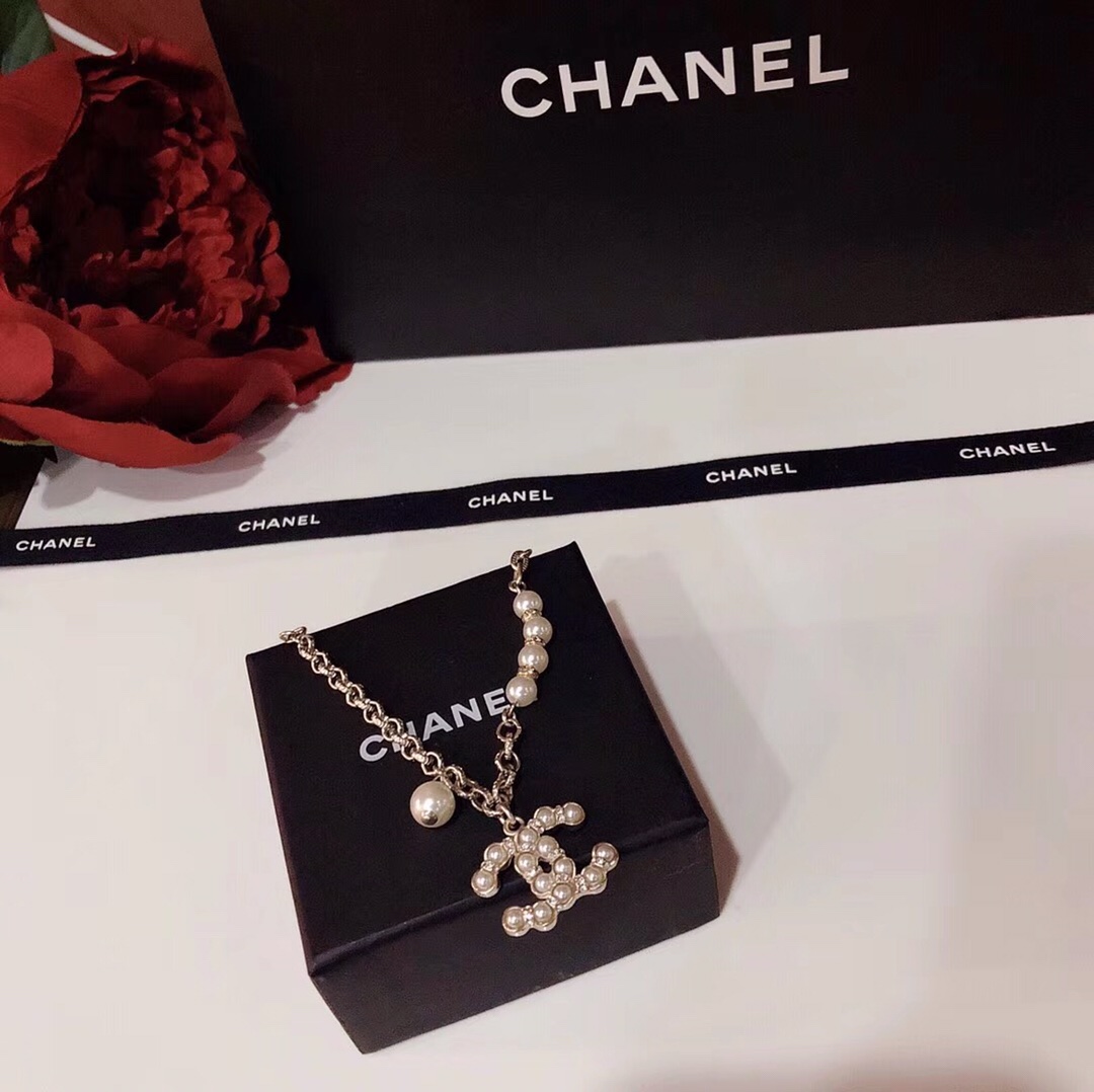 Chanel Bracelet Pearl L
