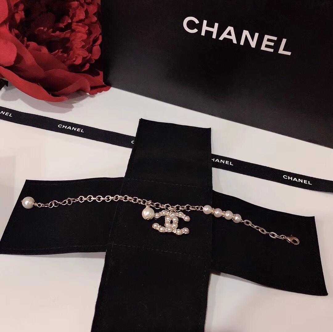 Chanel Bracelet Pearl L