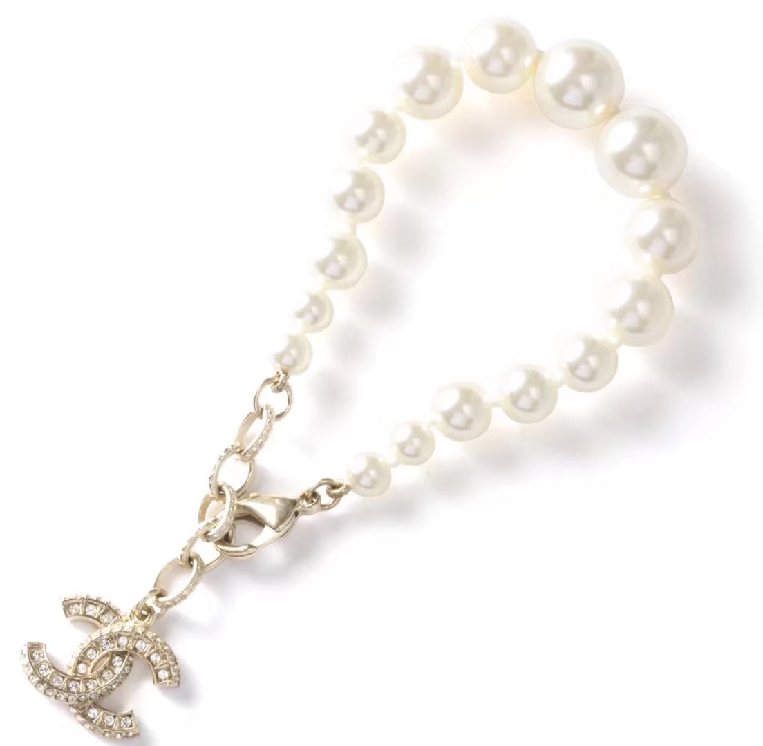 Chanel Bracelet Pearl L