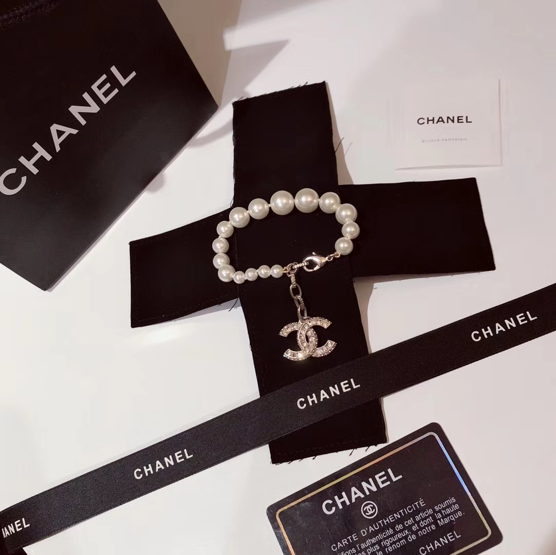 Chanel Bracelet Pearl L