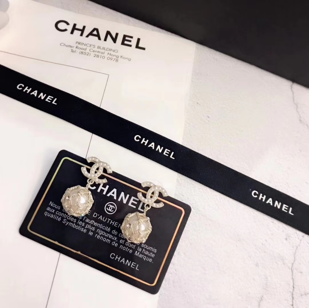 Chanel Basic Jewelry Silver S-l