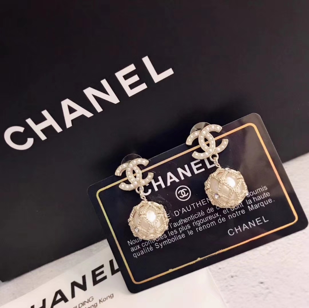 Chanel Basic Jewelry Silver S-l