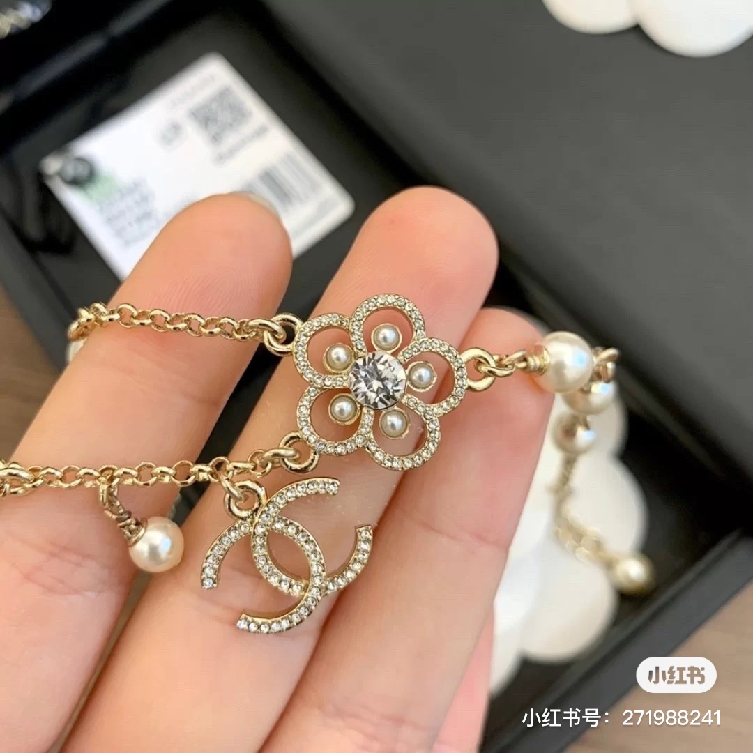 Chanel Bracelet Pearl L