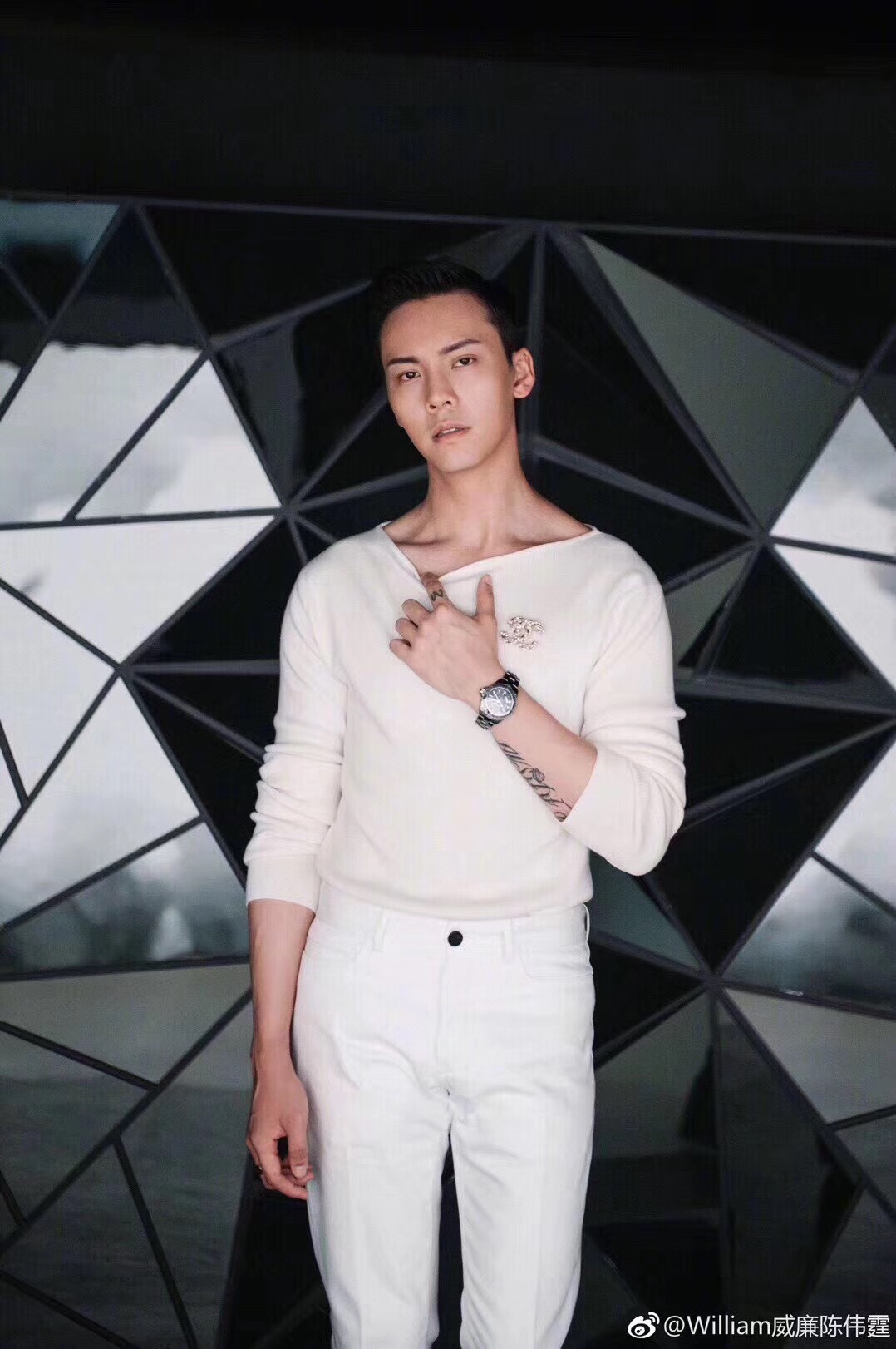 Chanel Brooch Pearl L